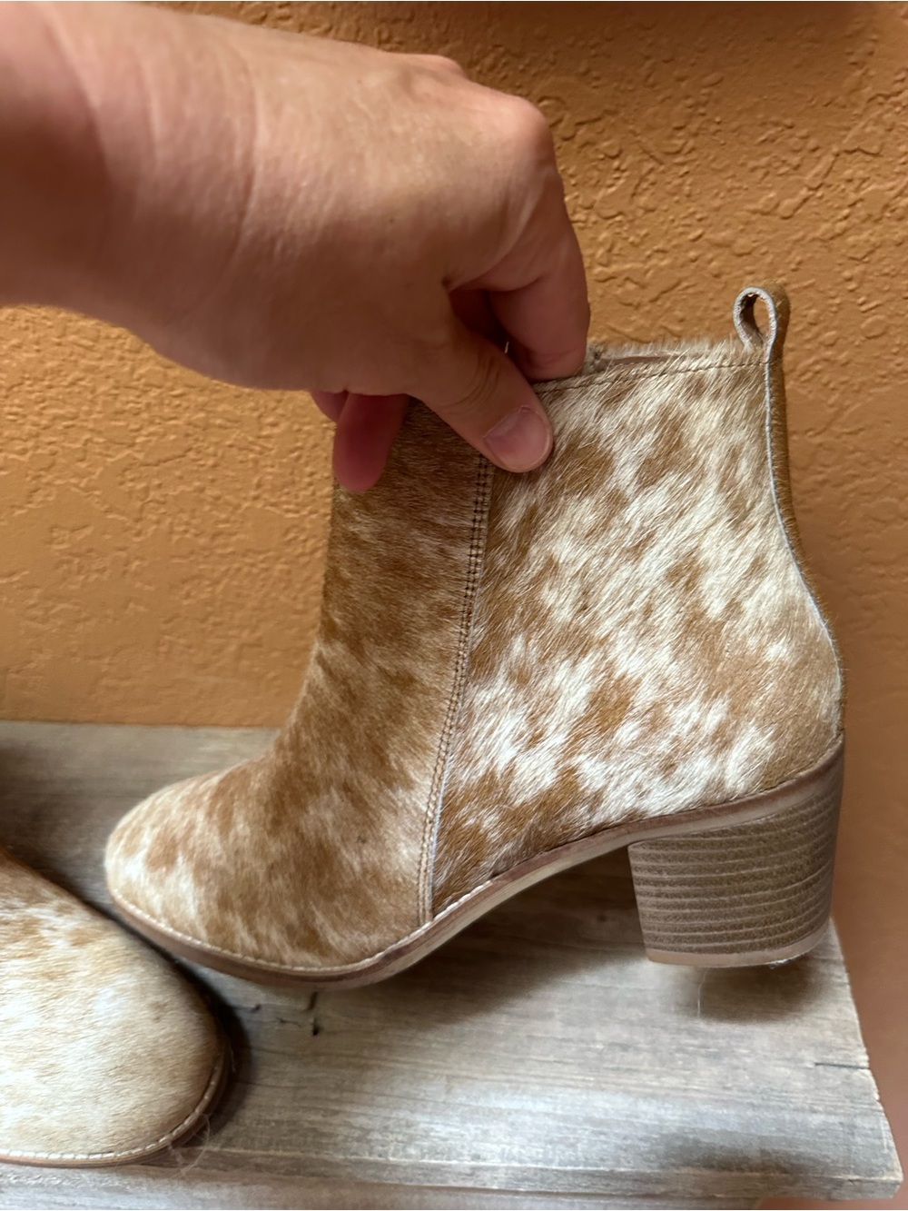 Anthroplogie Myra fur boots 9 NWOT - Picture 7 of 13